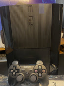 PlayStation 3 Super slim desbloqueado, Completo com 2 Controles, Todos os cabos, Loja de Jogos com +10000 Jogos